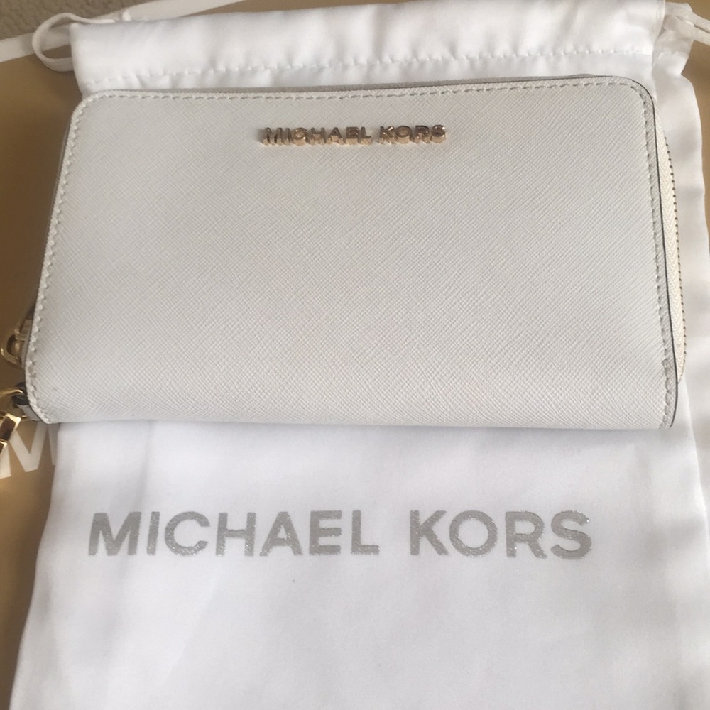 Michael kors wallet